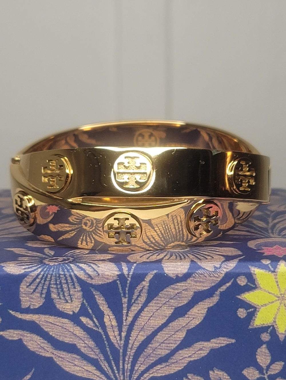 Tory Burch Icon Double Bracelet - Picture 4 of 5